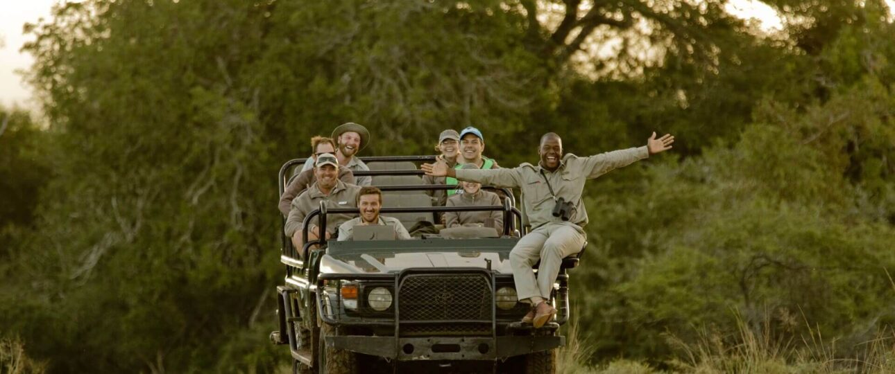 Uganda safari seasons, best time to visit Uganda, Uganda weather guide, dry season Uganda, rainy season Uganda safari, gorilla trekking season, Uganda climate chart, month-by-month Uganda travel, safari tips Uganda, wildlife migration Uganda